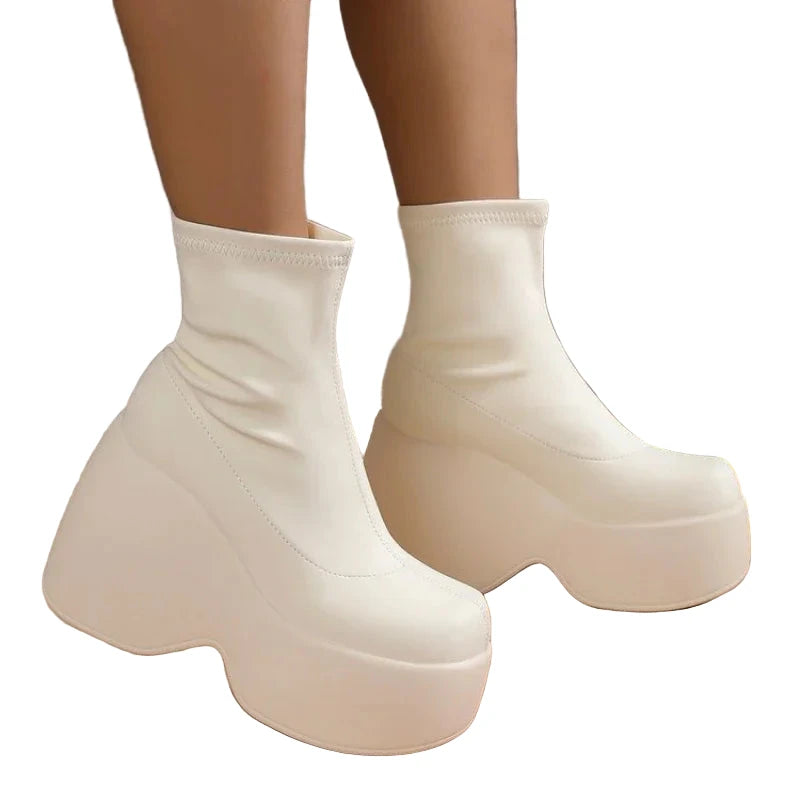 Lunaria Boots