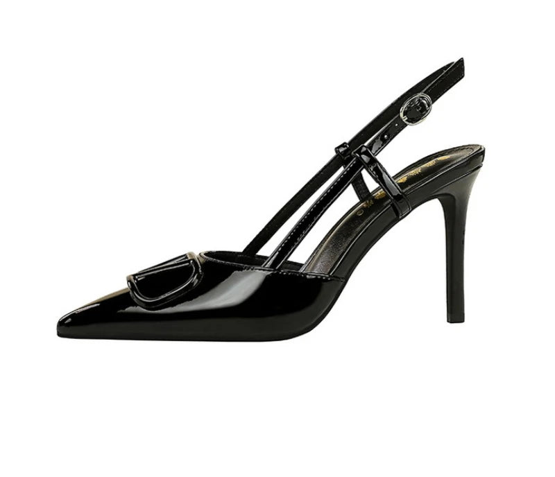 Syrinx Pointed Pumps